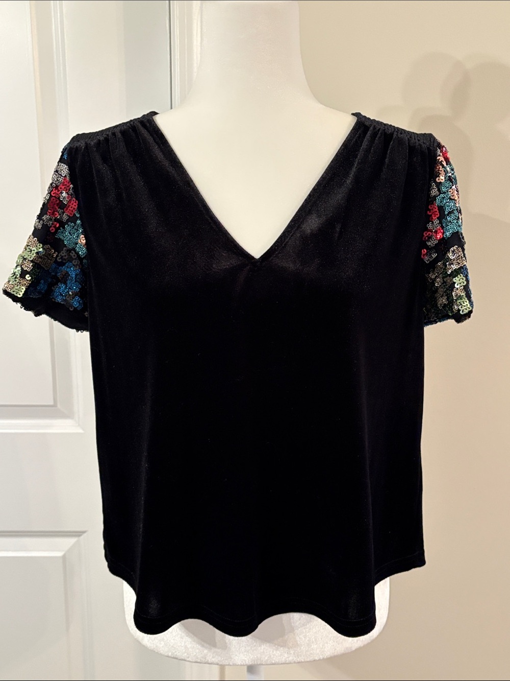 Sugarlips Black Velvet V-Neck XS Blouse with Multicolor Sequin Short Sleeves
